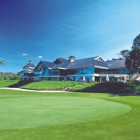 Riverside Oaks Golf Resort Cattai Exterior photo