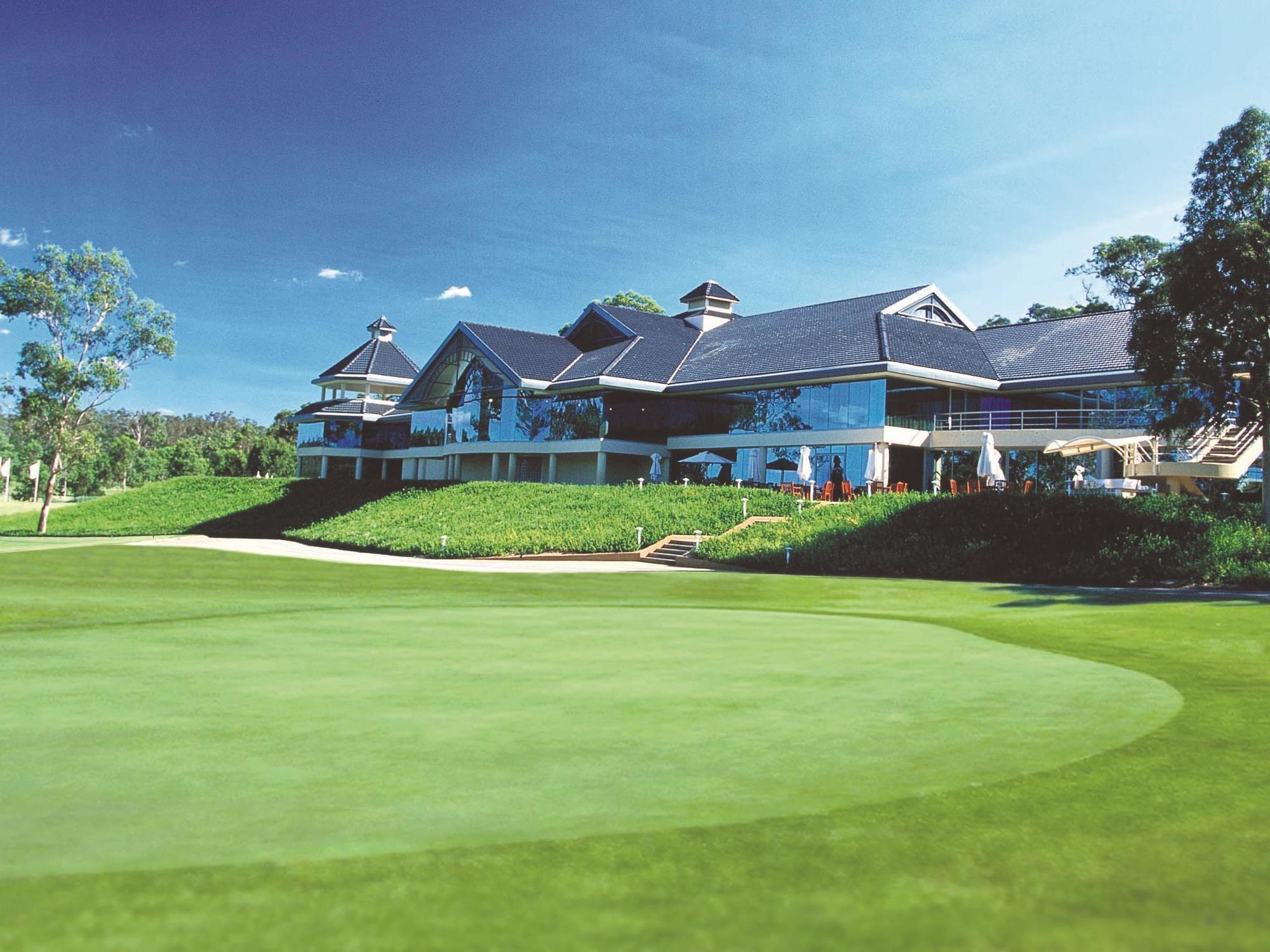 Riverside Oaks Golf Resort Cattai Exterior photo